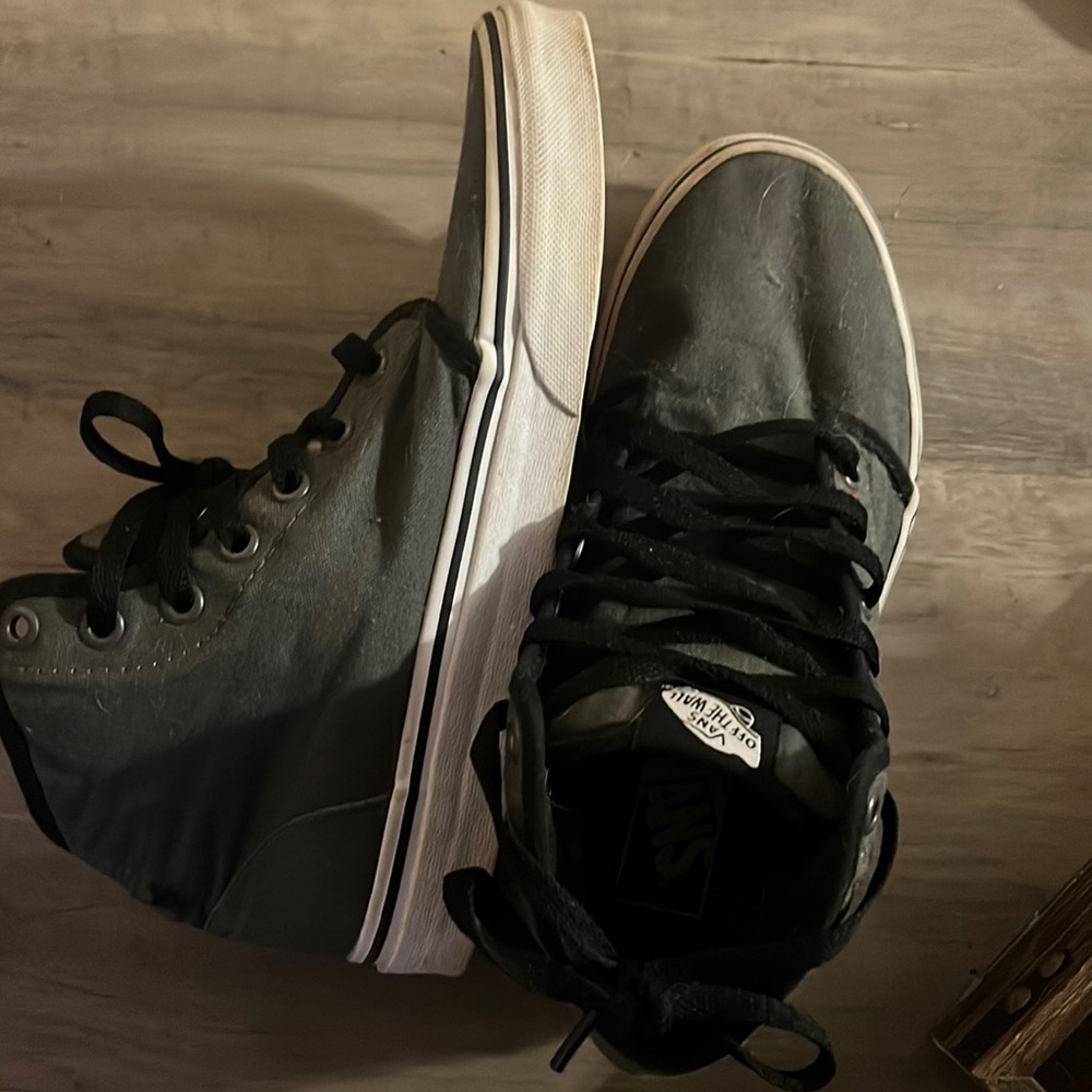 Super cute gray and black high top vans!